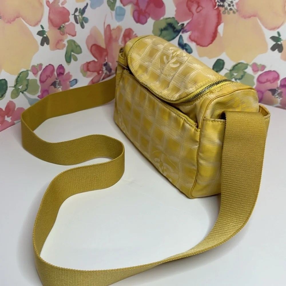 💯Authentic Chanel Travel Line Zip Shoulder Bag Nylon Small🍀